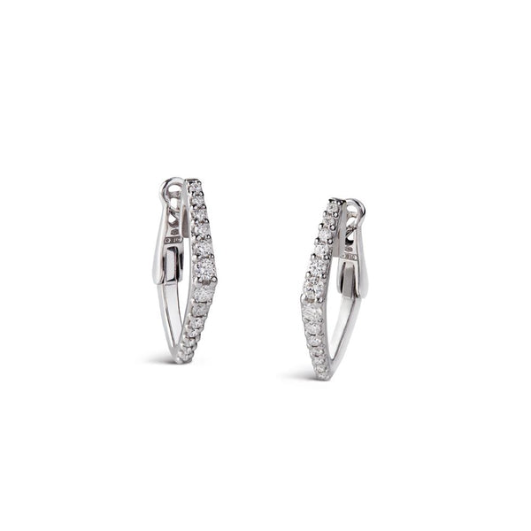 Earrings in 18 kt white gold set with diamonds