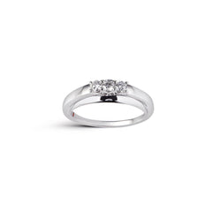 18 kt white gold ring with 3 diamonds