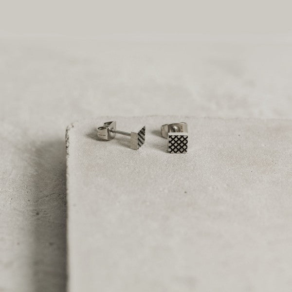 XENOX OHRSCHMUCK & KREUZE